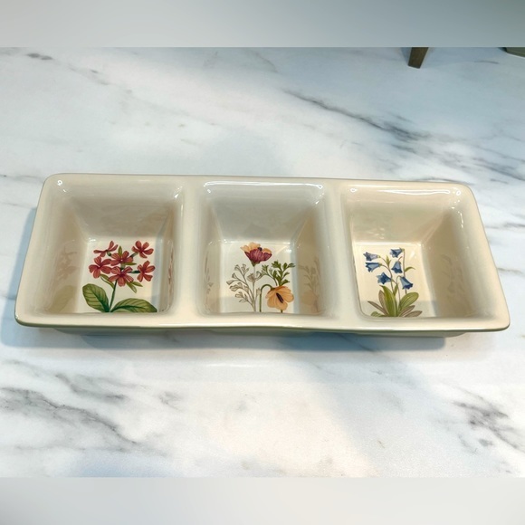 Longaberger Accents Longaberger Botanical Fields 3 Part Divided Dish Poshmark